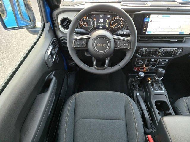 new 2025 Jeep Wrangler car, priced at $48,925