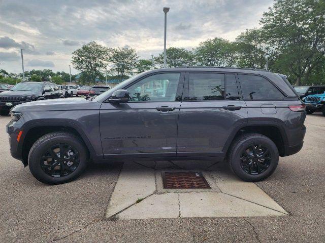 new 2024 Jeep Grand Cherokee car, priced at $39,523