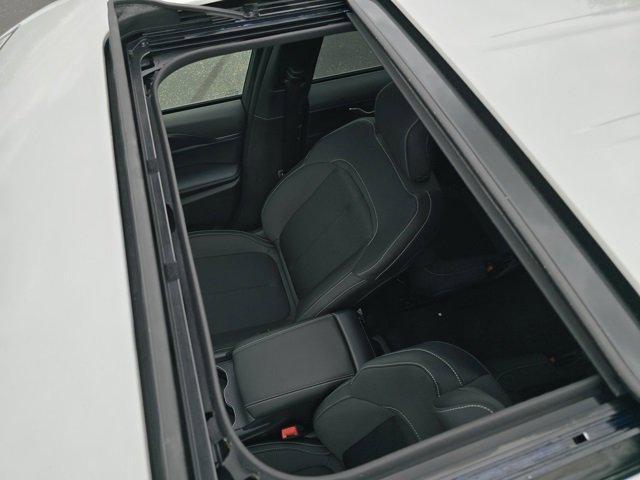 new 2025 Jeep Grand Cherokee L car, priced at $30,500