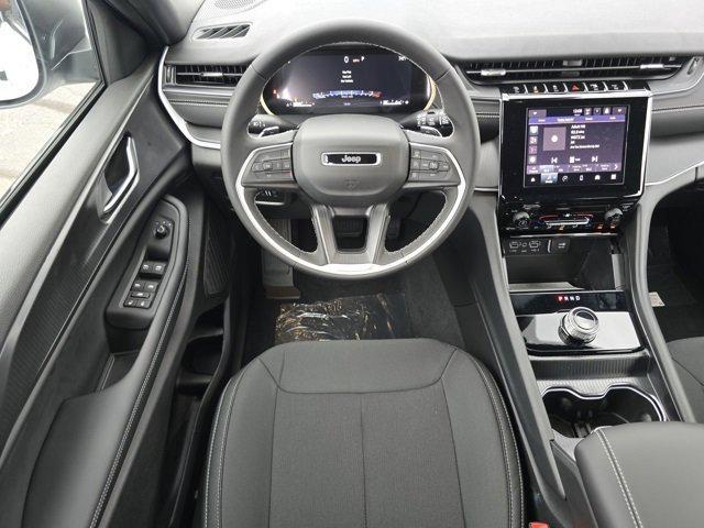 new 2025 Jeep Grand Cherokee L car, priced at $30,500