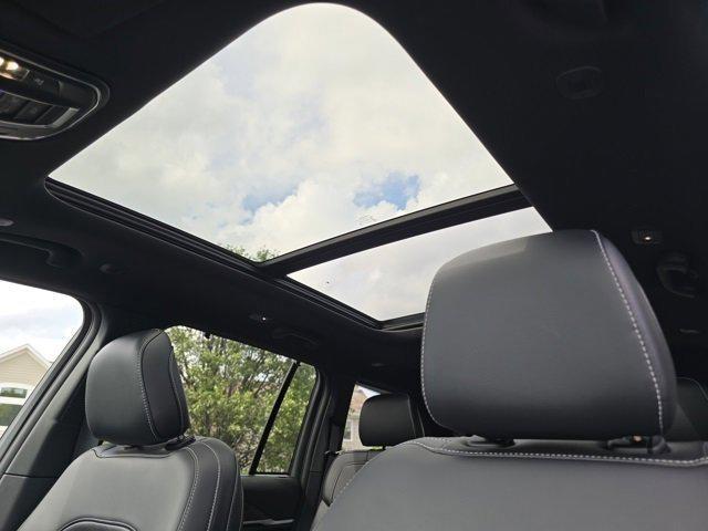 new 2025 Jeep Grand Cherokee car, priced at $47,744