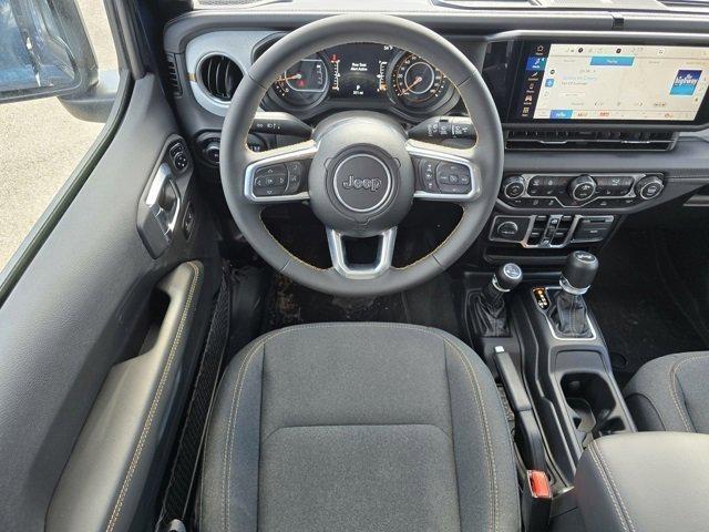 new 2025 Jeep Wrangler car, priced at $50,200