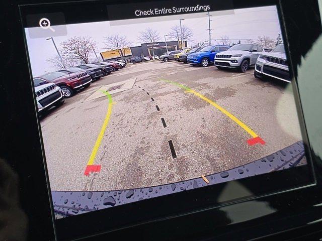 new 2025 Jeep Grand Cherokee car, priced at $40,118