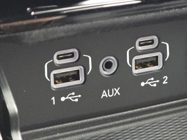 new 2025 Jeep Grand Cherokee car, priced at $40,118