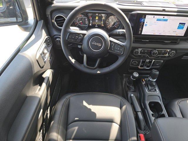 new 2025 Jeep Gladiator car, priced at $43,994