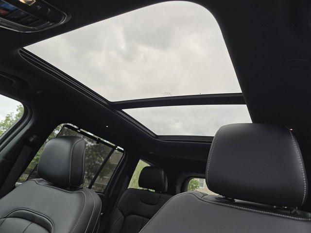 new 2025 Jeep Grand Cherokee car, priced at $46,654