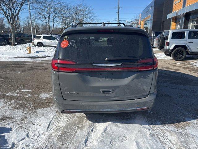 used 2022 Chrysler Pacifica car, priced at $23,498