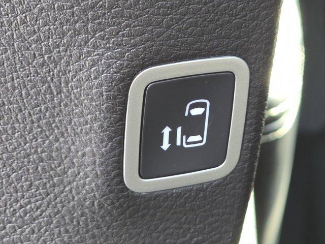 new 2026 Chrysler Pacifica car, priced at $44,430