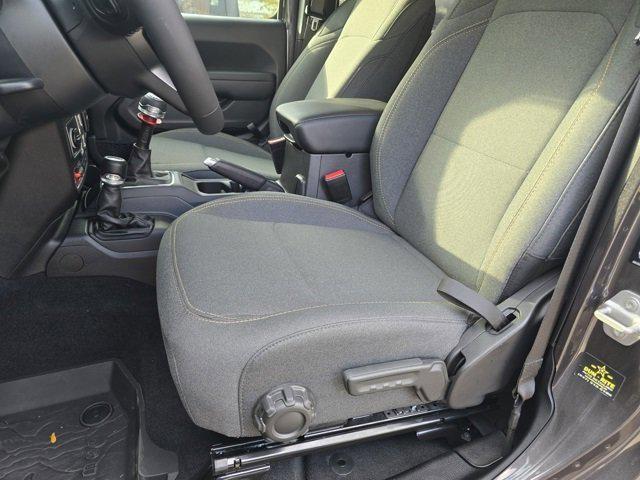 new 2025 Jeep Wrangler car, priced at $35,000