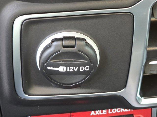 new 2025 Jeep Wrangler car, priced at $35,000