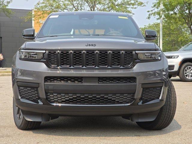 new 2025 Jeep Grand Cherokee L car, priced at $35,000