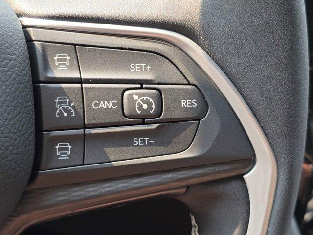 new 2025 Jeep Grand Cherokee L car, priced at $35,000