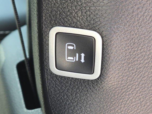 new 2025 Chrysler Pacifica car, priced at $47,703