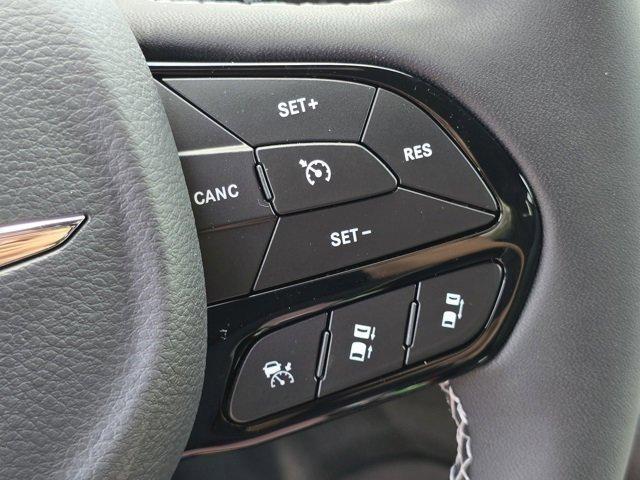 new 2025 Chrysler Pacifica car, priced at $47,703
