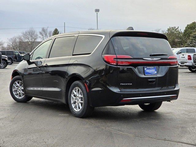 new 2025 Chrysler Pacifica car, priced at $41,348