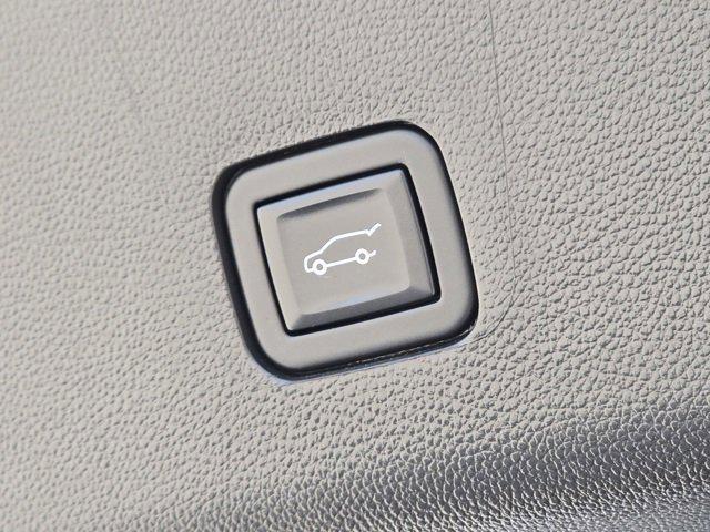 used 2024 Chevrolet Traverse car, priced at $34,875