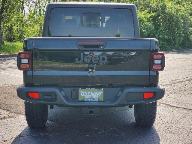 new 2024 Jeep Gladiator car, priced at $49,227