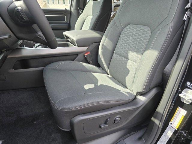 new 2025 Ram 1500 car, priced at $47,974