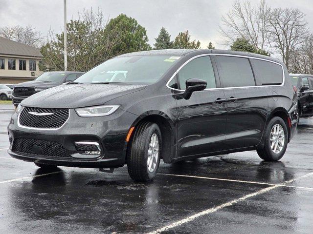 new 2025 Chrysler Pacifica car, priced at $42,349