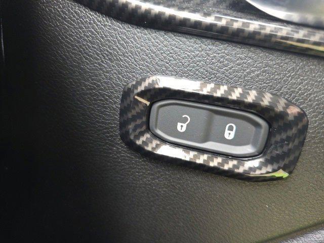 used 2021 Jeep Wrangler Unlimited car, priced at $27,253
