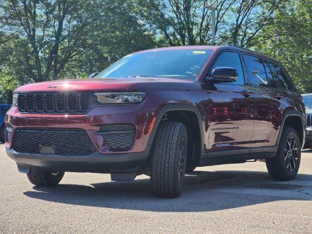 new 2024 Jeep Grand Cherokee car, priced at $38,681