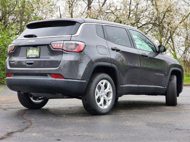 new 2024 Jeep Compass car, priced at $26,250