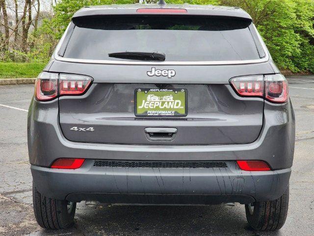 new 2024 Jeep Compass car, priced at $26,250