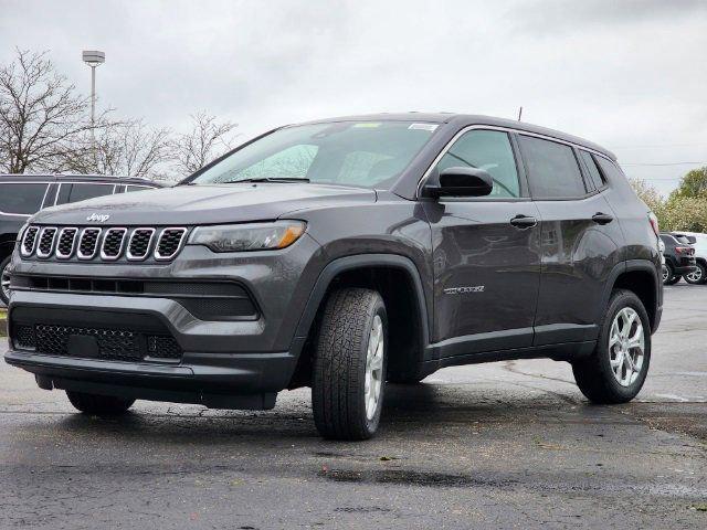 new 2024 Jeep Compass car, priced at $26,250