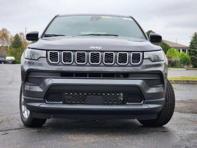 new 2024 Jeep Compass car, priced at $26,250