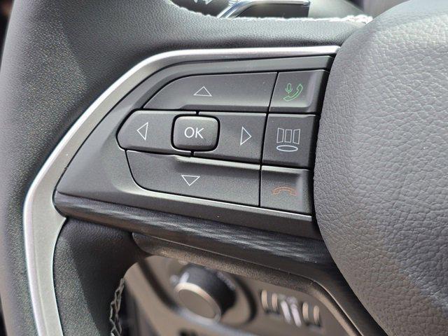 new 2025 Jeep Grand Cherokee car, priced at $37,684