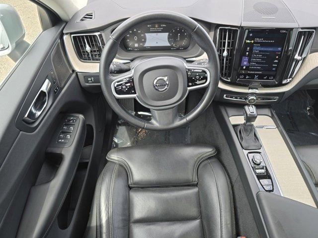 used 2021 Volvo XC60 car, priced at $28,922