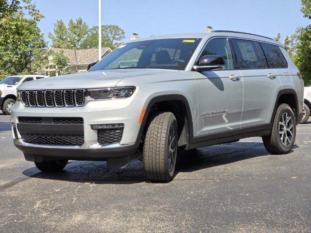 new 2024 Jeep Grand Cherokee L car, priced at $41,455