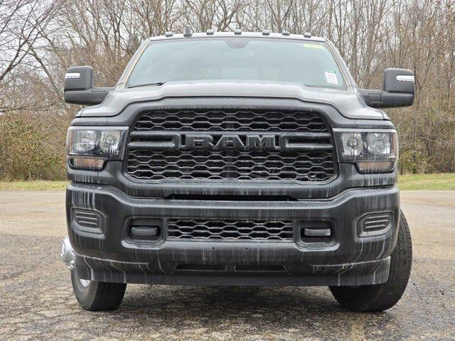 new 2024 Ram 3500 car, priced at $61,027