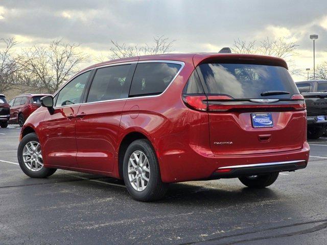 new 2025 Chrysler Pacifica car, priced at $43,247