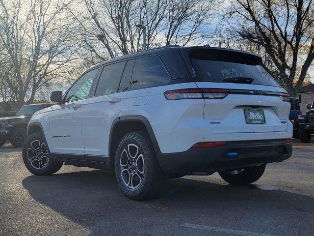 new 2022 Jeep Grand Cherokee car, priced at $59,692