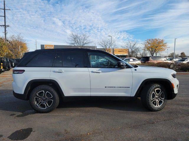 new 2022 Jeep Grand Cherokee car, priced at $59,692