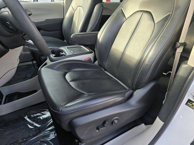 used 2023 Chrysler Pacifica car, priced at $27,393