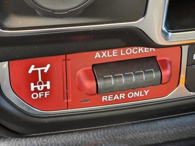 new 2025 Jeep Gladiator car, priced at $45,517