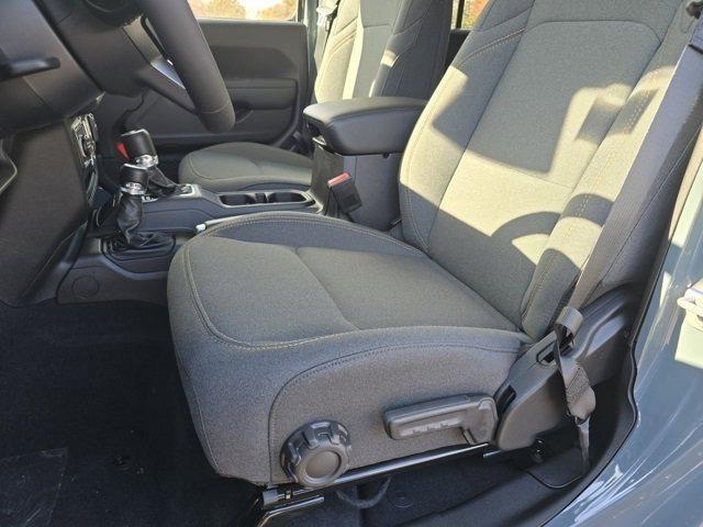 new 2026 Jeep Wrangler car, priced at $47,377