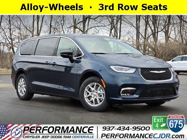 new 2025 Chrysler Pacifica car, priced at $42,315