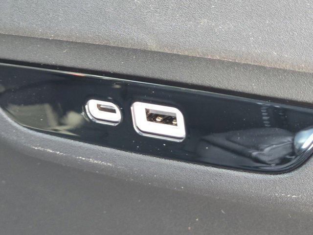 new 2026 Chrysler Pacifica car, priced at $40,469