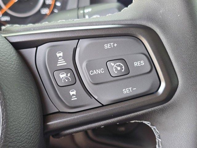 new 2025 Jeep Gladiator car, priced at $45,776