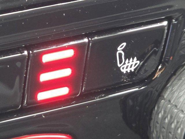 new 2025 Jeep Grand Cherokee car, priced at $32,500