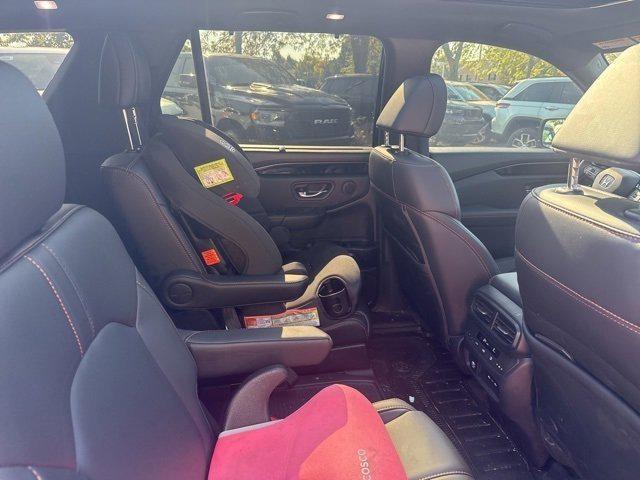 used 2025 Honda Pilot car, priced at $46,847