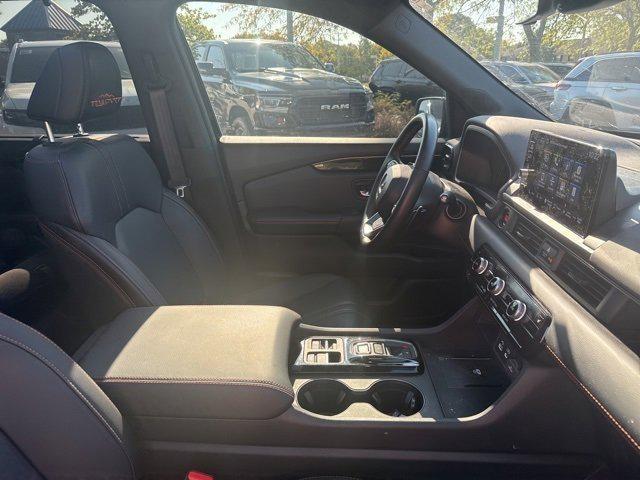 used 2025 Honda Pilot car, priced at $46,847