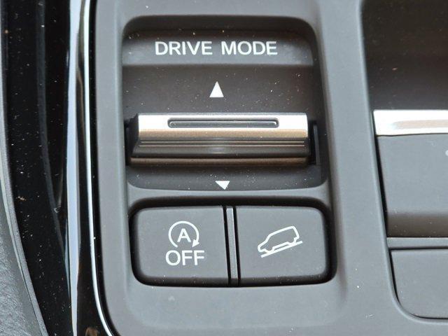 used 2025 Honda Pilot car, priced at $42,694