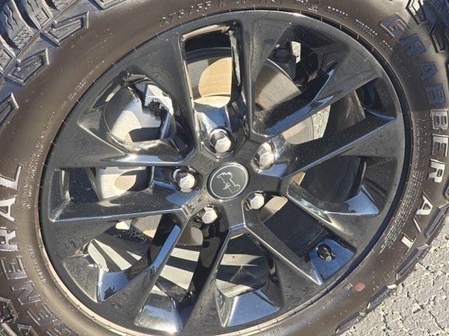 used 2025 Jeep Gladiator car, priced at $39,543