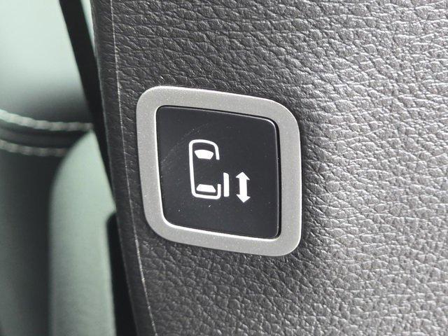 new 2025 Chrysler Voyager car, priced at $39,249