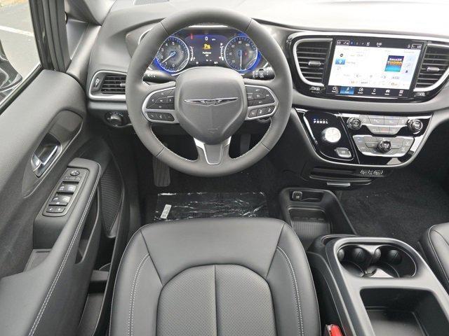 new 2025 Chrysler Voyager car, priced at $39,249