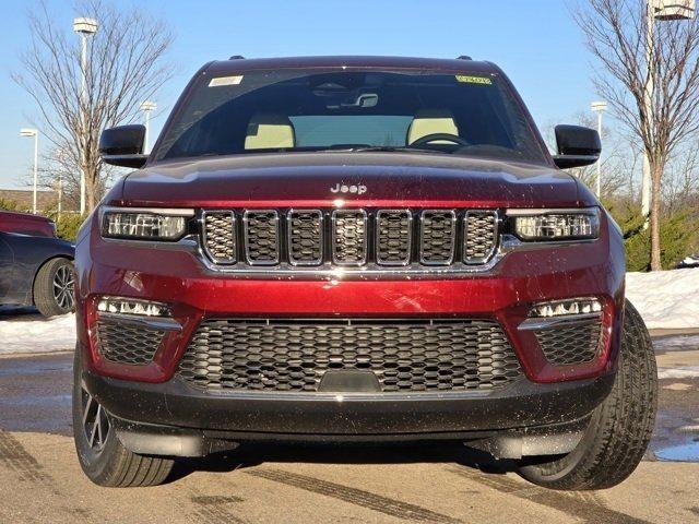 new 2025 Jeep Grand Cherokee car, priced at $42,940